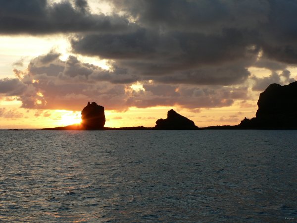 5- Arrivee a Graciosa au lever du soleil 